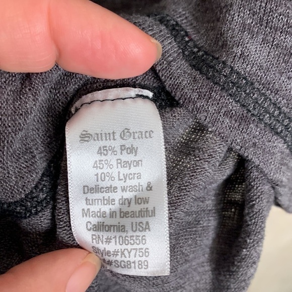 Saint grace v-neck t-shirt size small - Picture 3 of 4